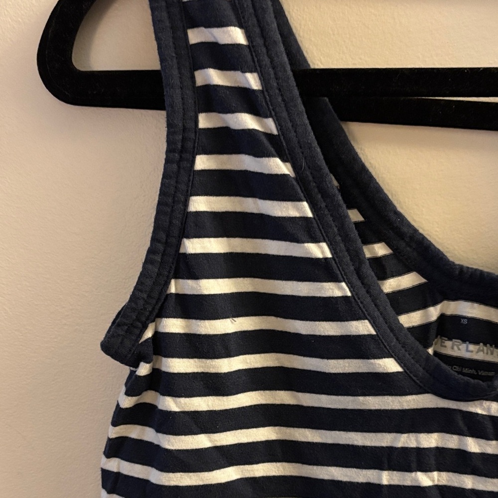 Cropped Everlane Striped Navy and White Women's Top - Picture 3 of 3